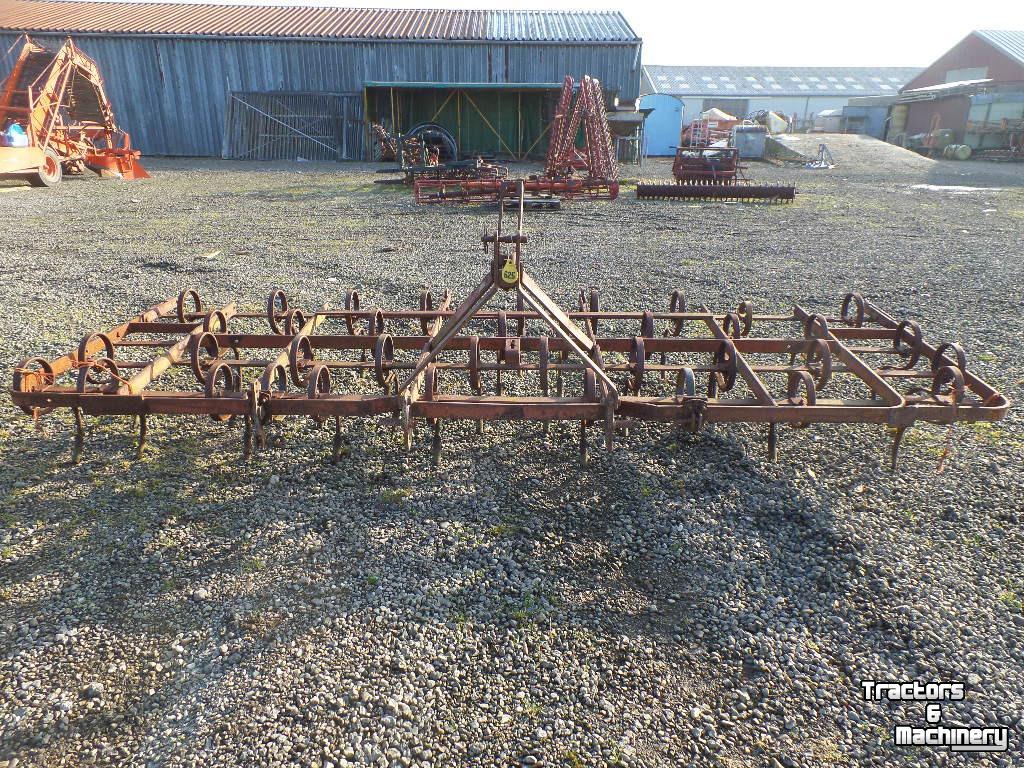 Cultivateur  cultivator Triltand cultivator nr 625