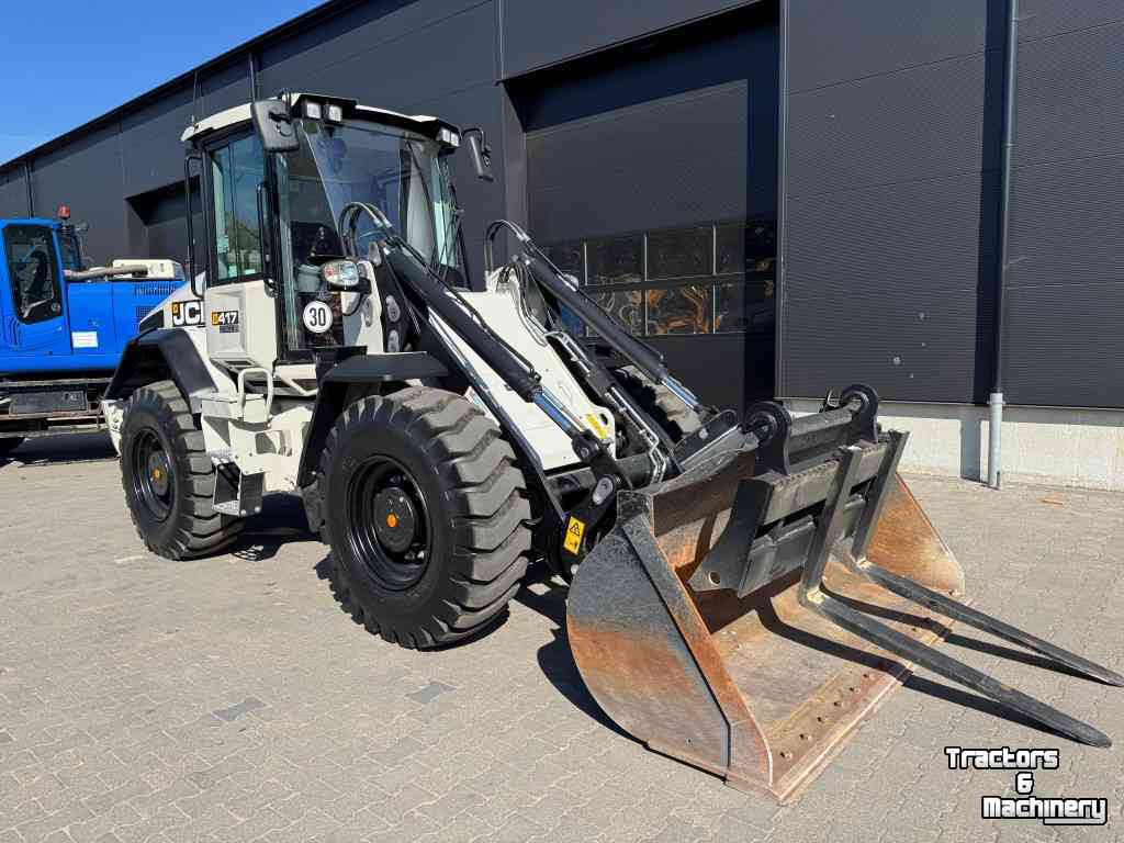 Chargeuse sur pneus JCB 417HT Stage V
