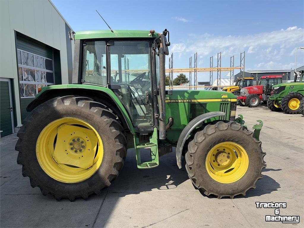 Tracteur John Deere 6110 PQ