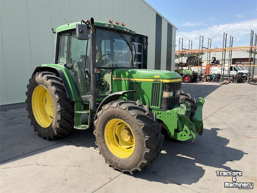 Tracteur John Deere 6110 PQ