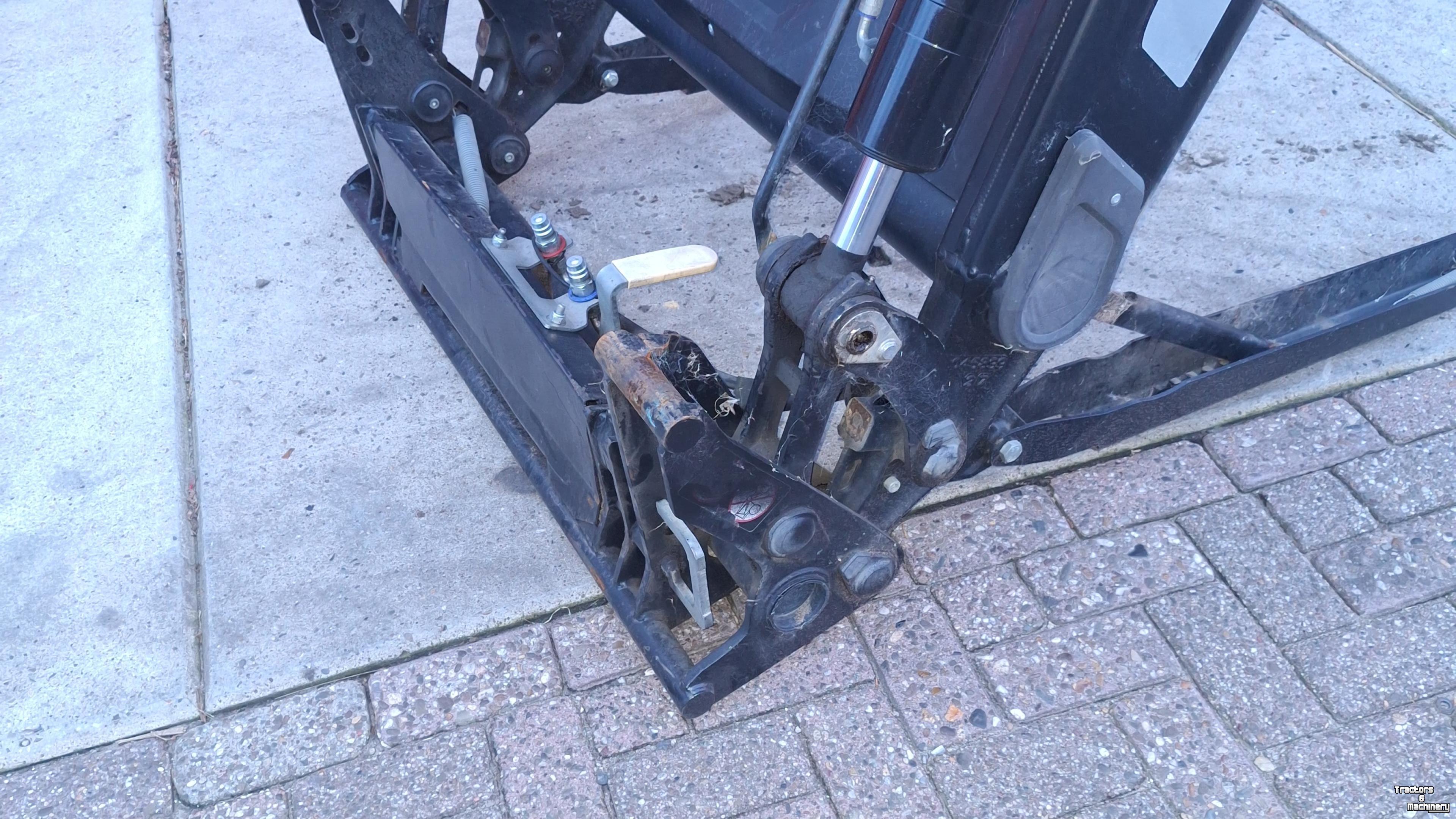 Chargeur frontal Alö Alo Quicke Q4M VOORLADER