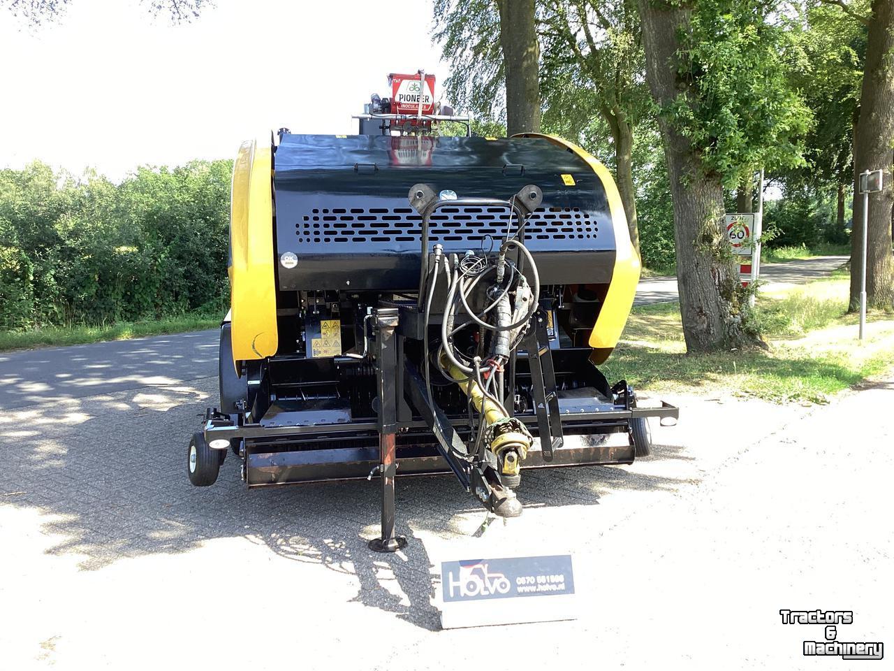 Presses New Holland ROLL BALER 125