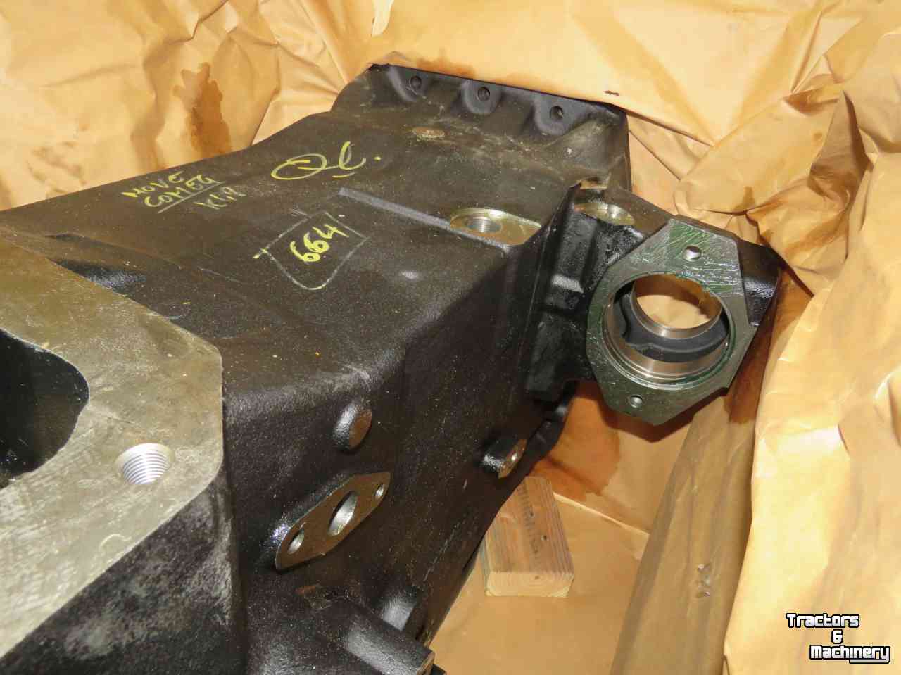 Tracteur New Holland Transmissie huis New holland T6 - tier4b - Auto Command Parts nr:47561292
