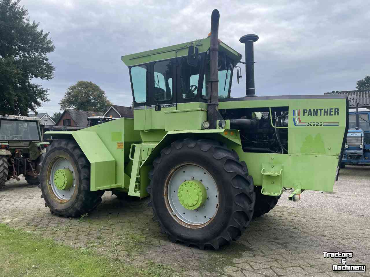 Tracteur Steiger Panther III ST-325