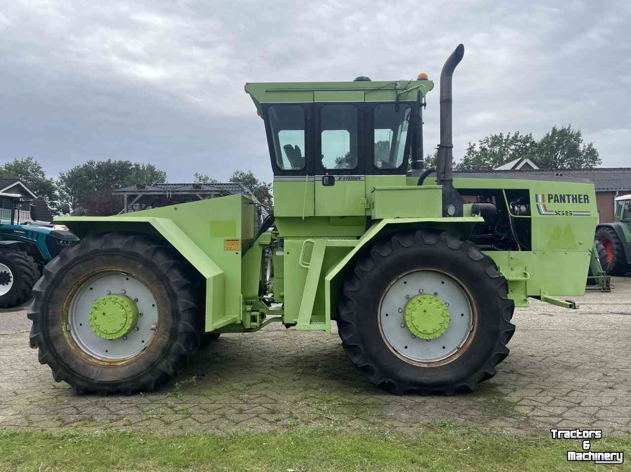 Tracteur Steiger Panther III ST-325