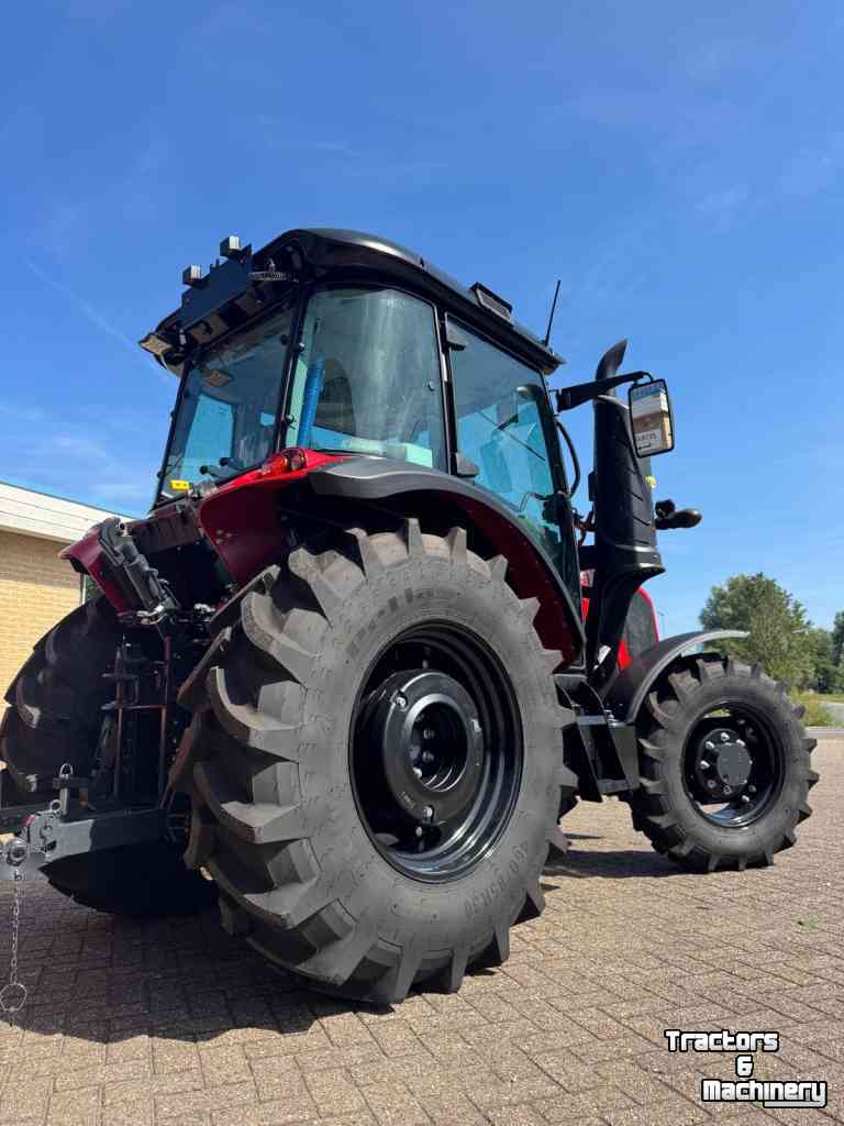 Tracteur  ArmaTrac 1054e+