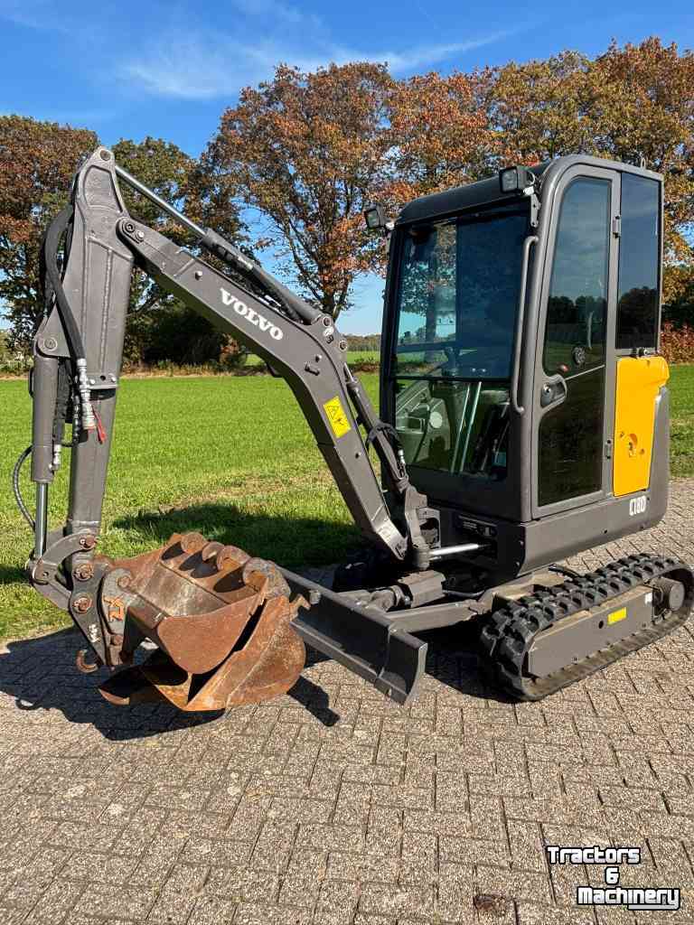 Mini pelleteuse Volvo EC18D