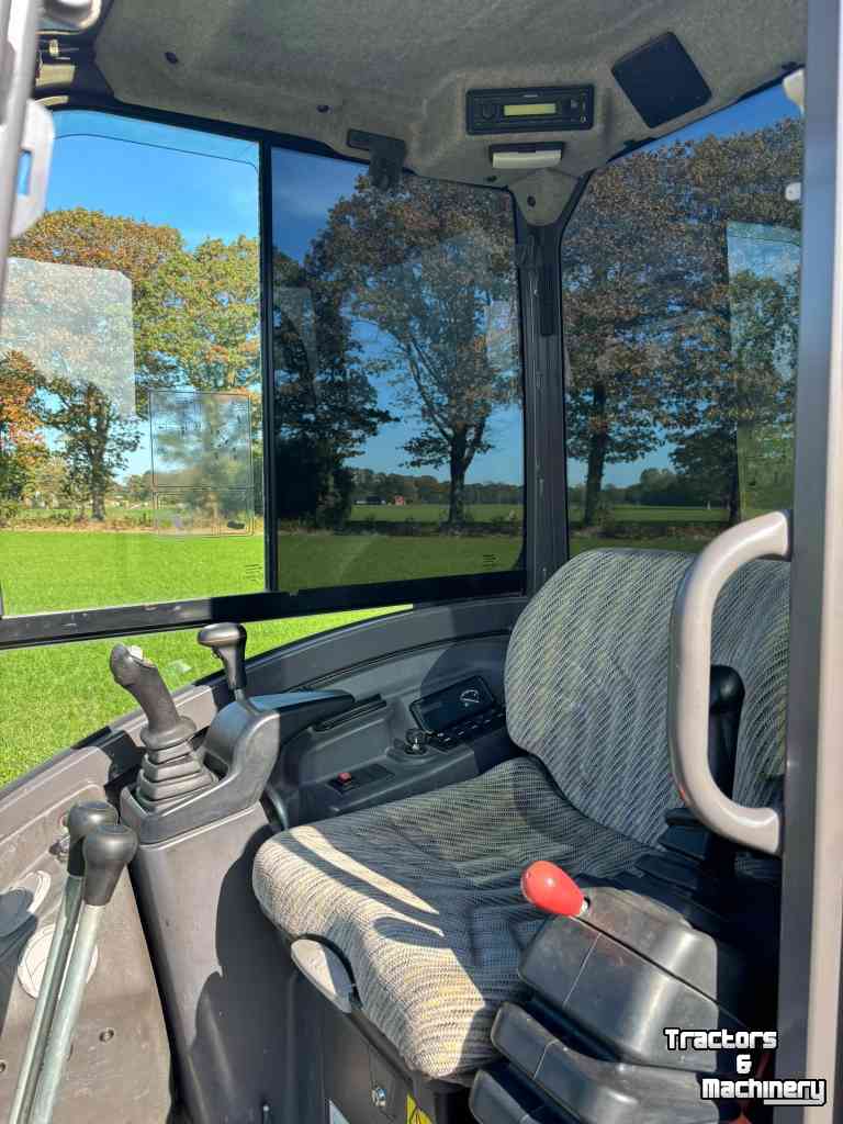 Mini pelleteuse Volvo EC18D