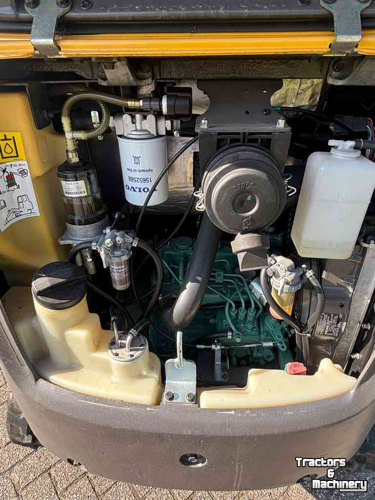 Mini pelleteuse Volvo EC18D
