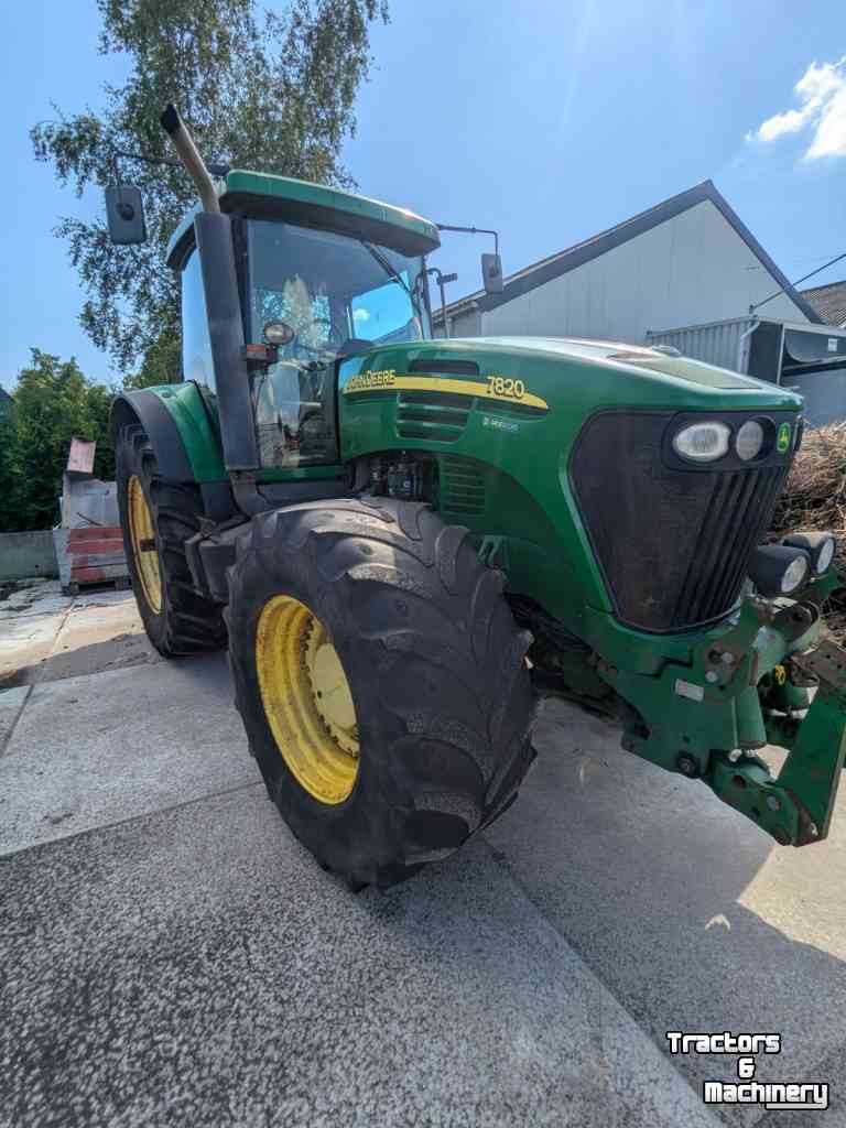 Tracteur John Deere 7820