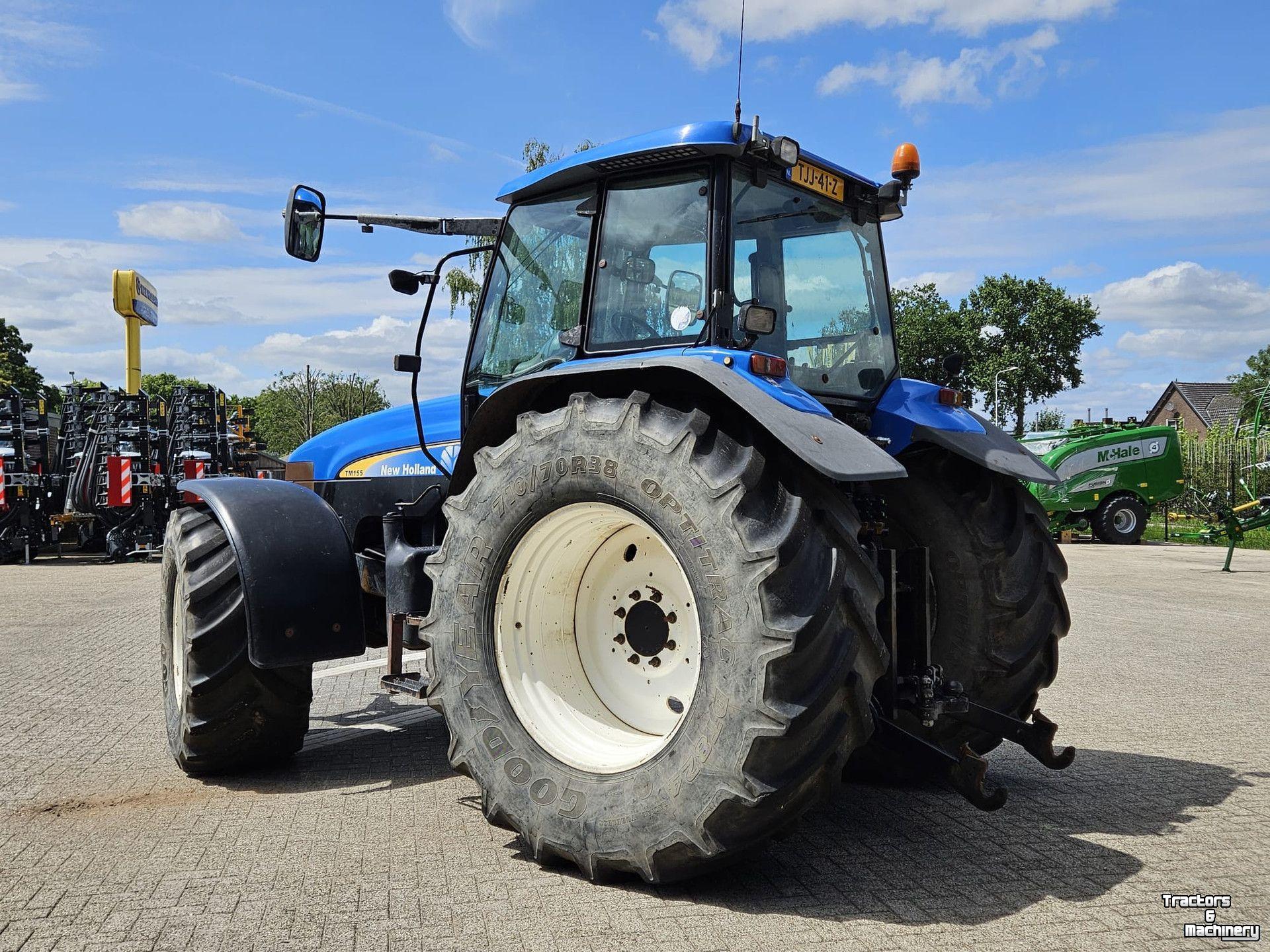 Tracteur New Holland TM155 Power command