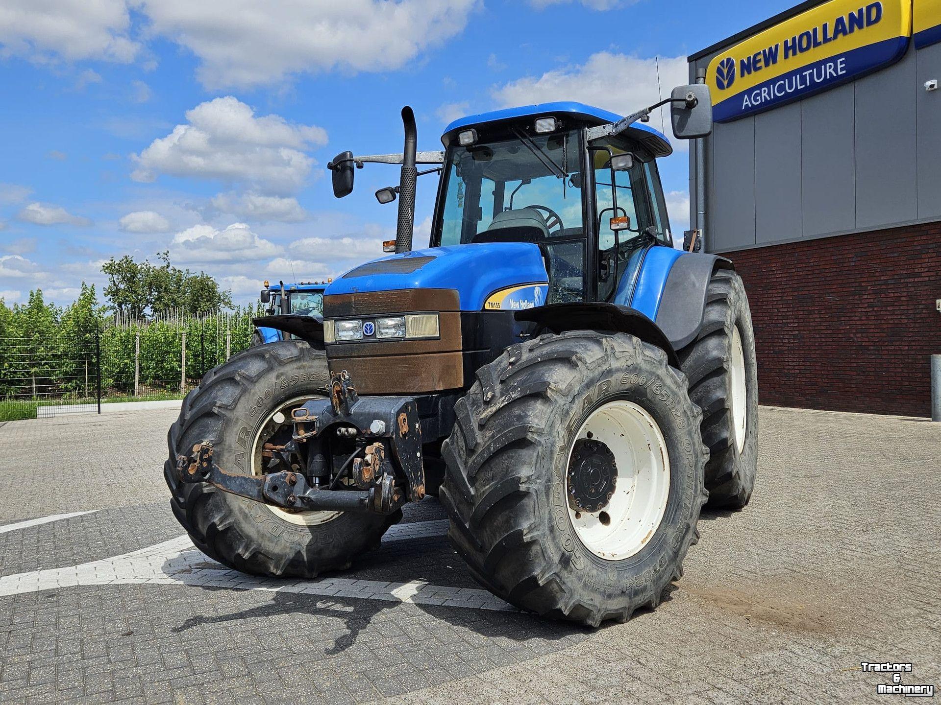 Tracteur New Holland TM155 Power command