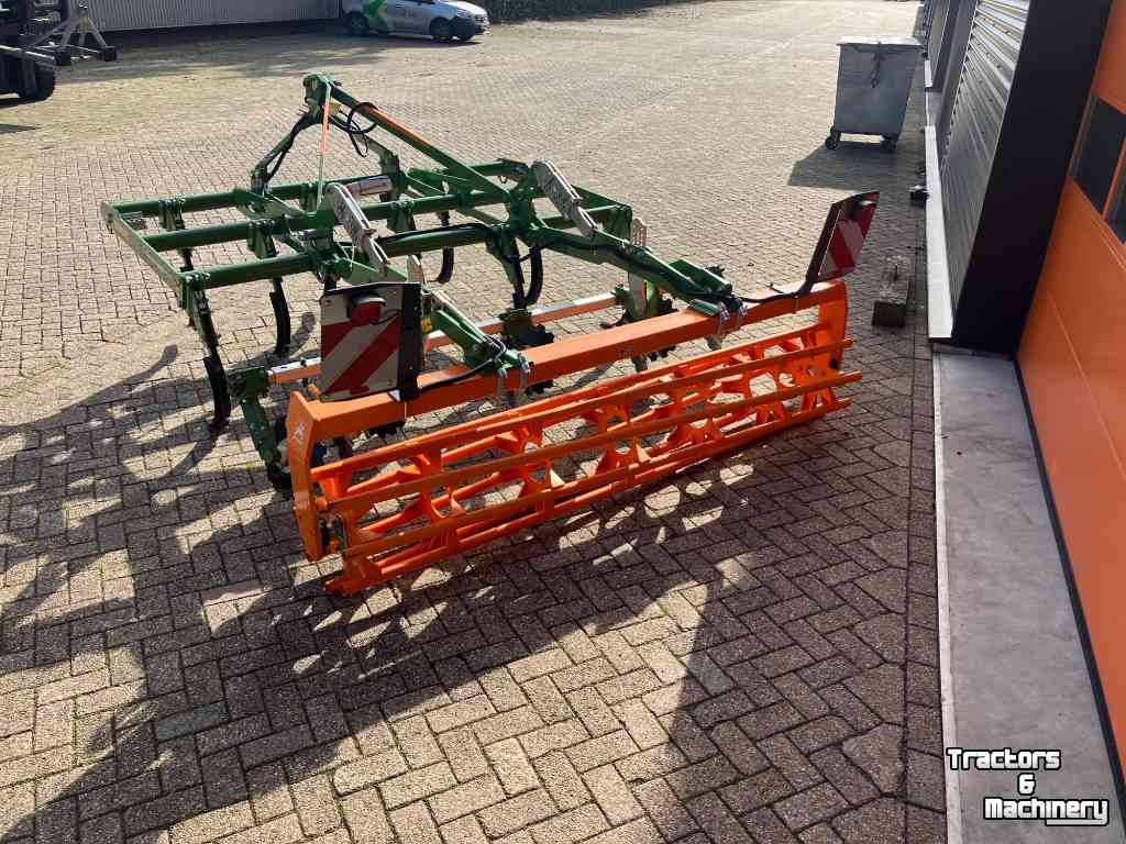 Cultivateur Amazone CENIO 3000 special
