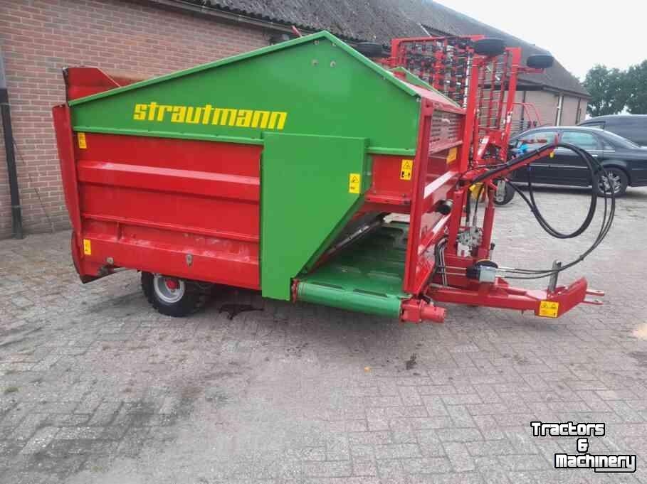 Distributeur de fourrage en bloc Strautmann BVW