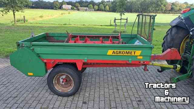 Epandeur de fumier Agromet 2t meststrooier