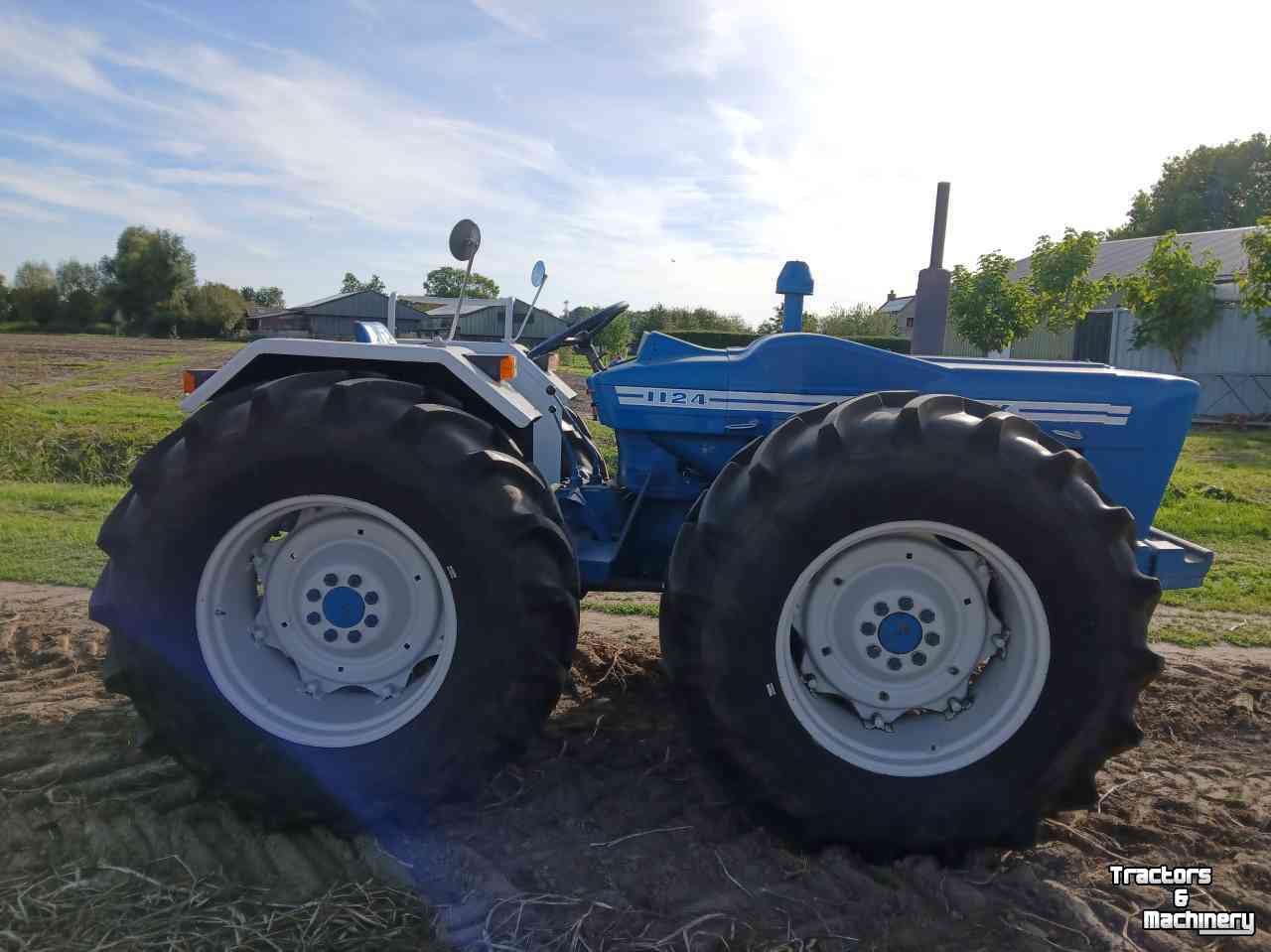 Tracteur  1124