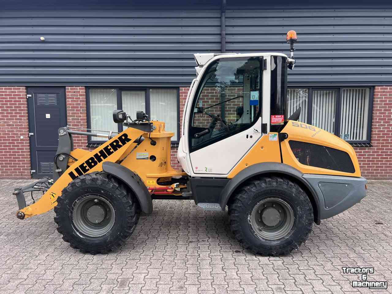 Chargeuse sur pneus Liebherr L506C