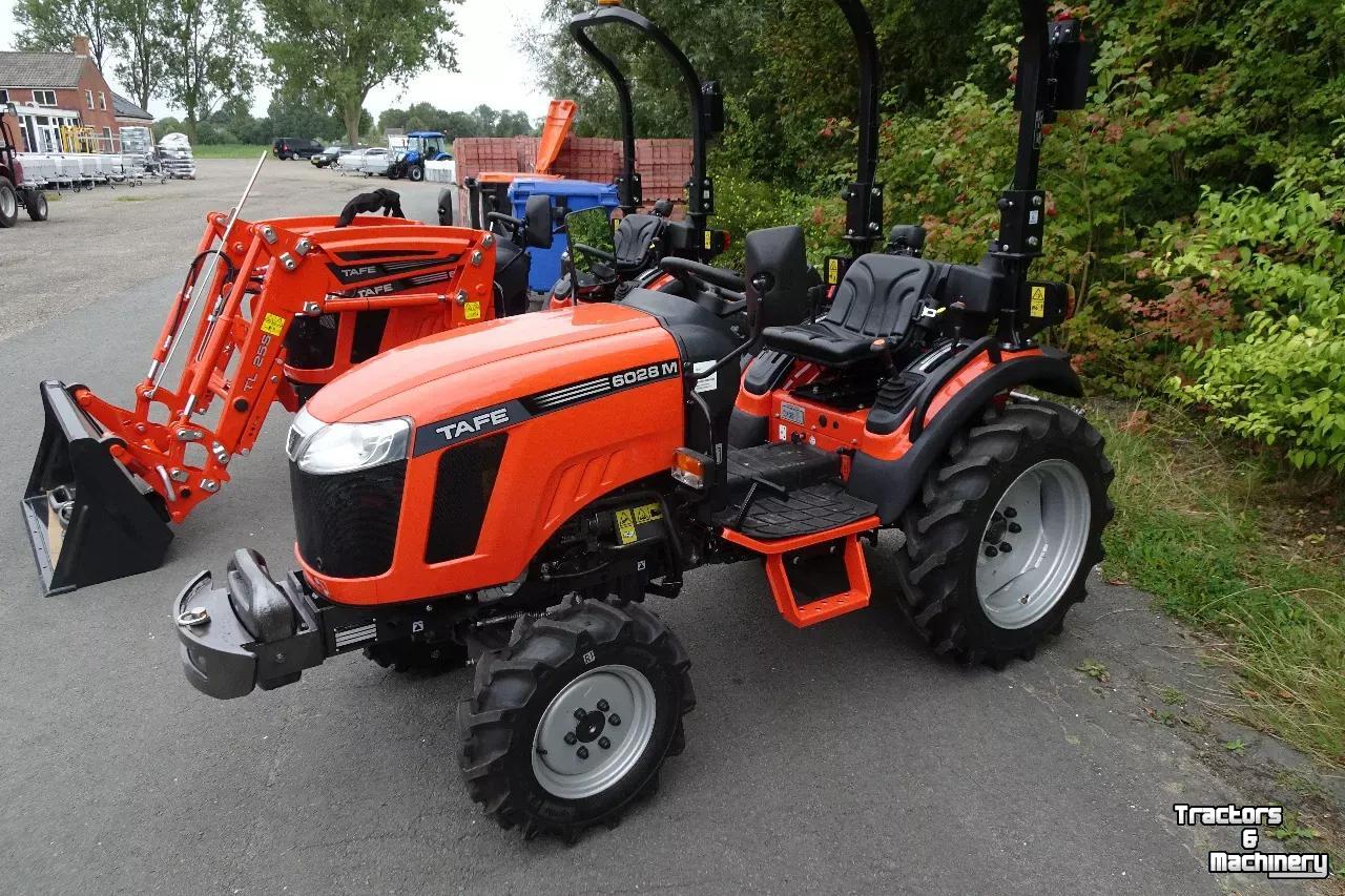 Tracteur TAFE Compact trekker 6028M