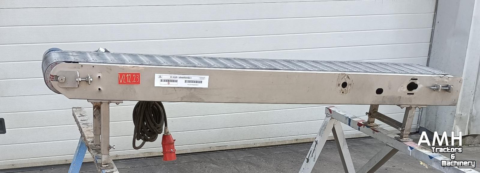 Convoyeur élévateur  Opvoerband 1750X250 OPVOERBAND ELEVATOR BELT FÖRDERBAND STEIGBAND
