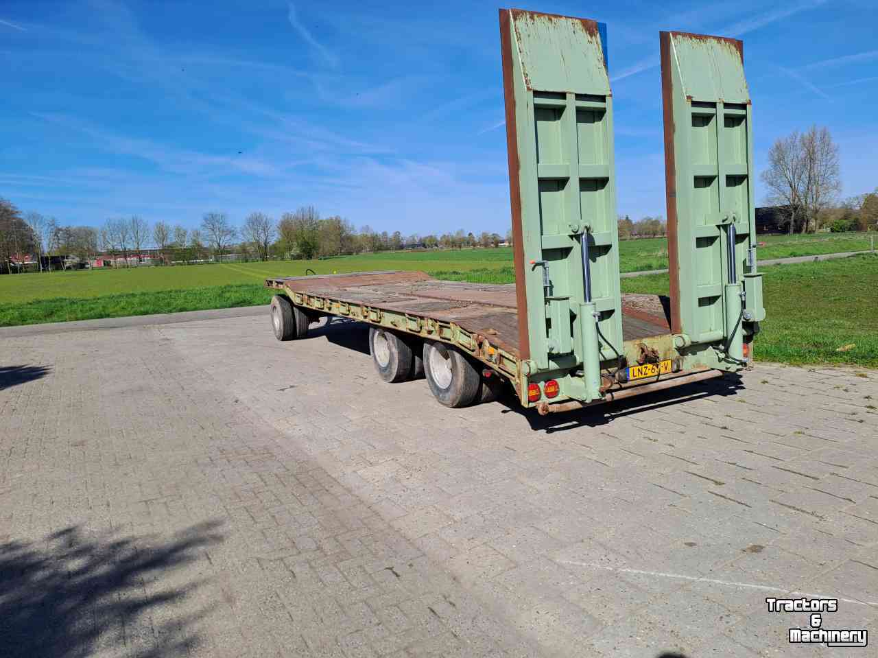 Remorque porte-machines  24 ton dieplader