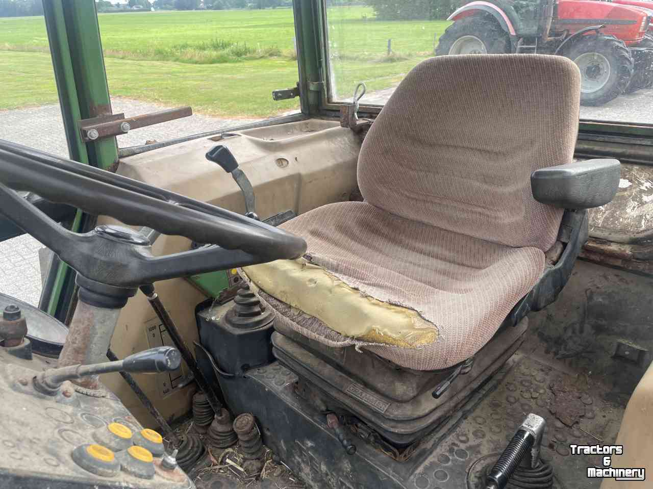 Tracteur Fendt Farmer 305 LS