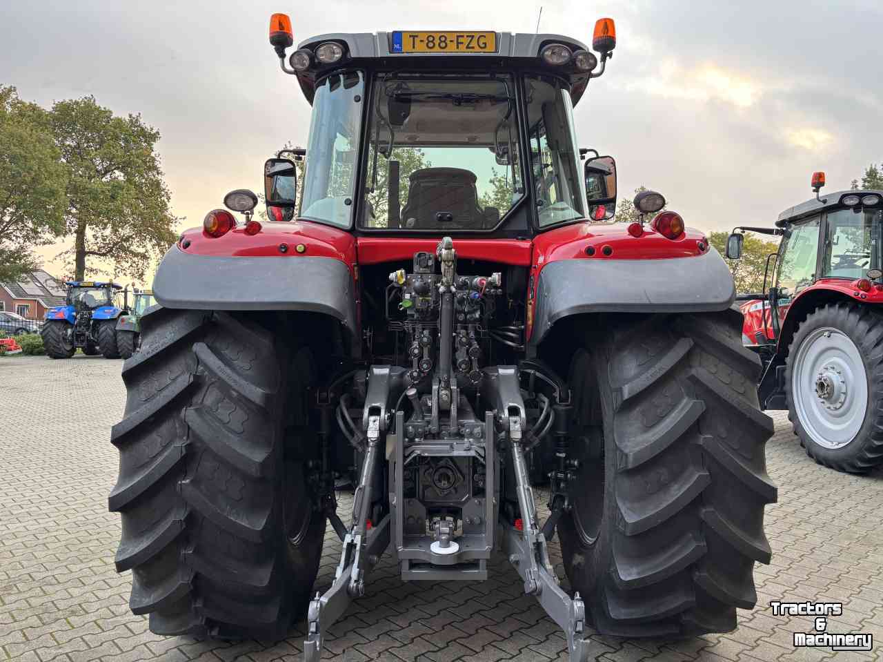 Tracteur Massey Ferguson 7718S Efficiënt Dyna- VT