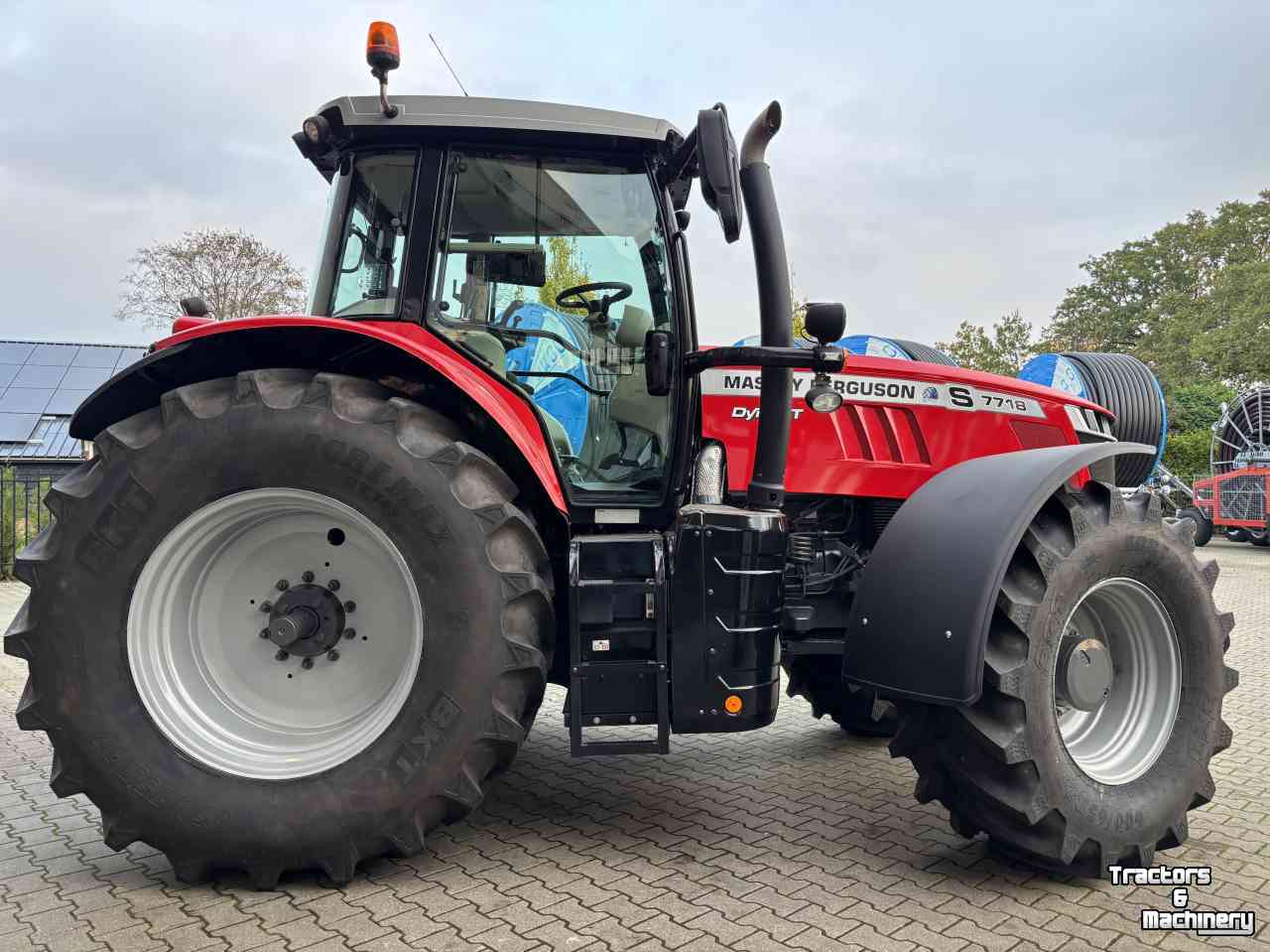 Tracteur Massey Ferguson 7718S Efficiënt Dyna- VT