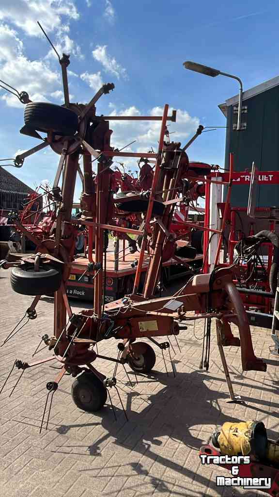 Faneur Kuhn GF 8501 MH Schudder Weidebouwmachines