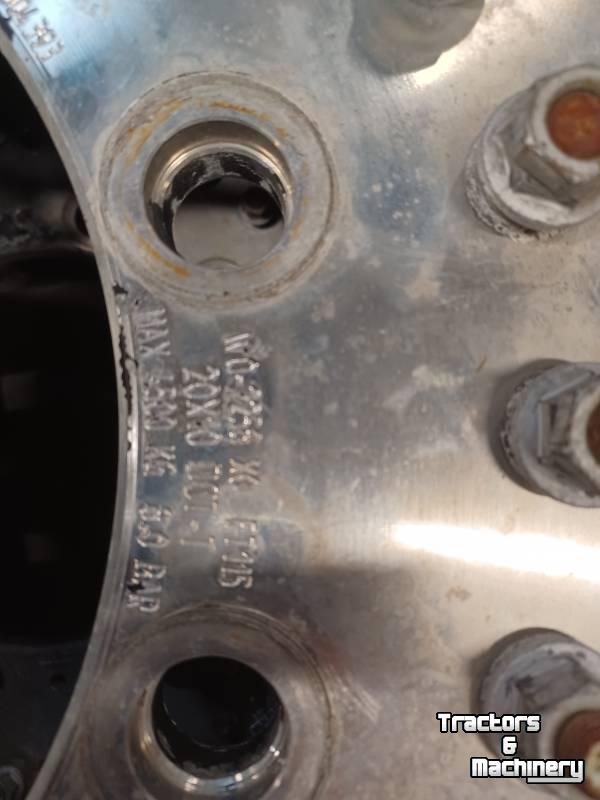 Roues, Pneus, Jantes, Barillets Jumelage  395/80 20