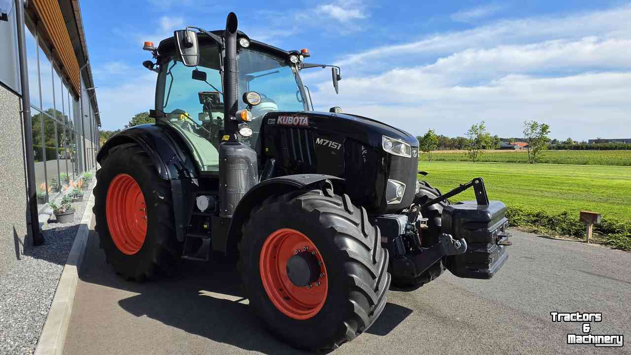 Tracteur Kubota M7151 KVT Black