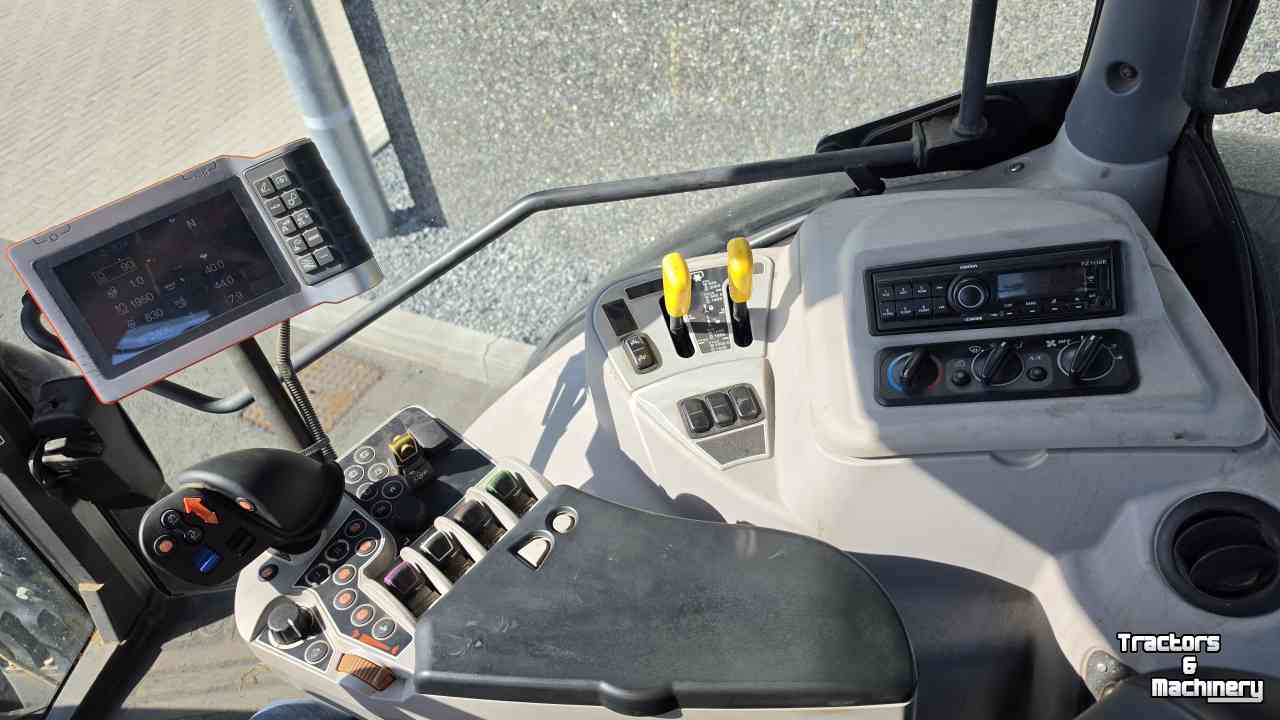 Tracteur Kubota M7151 KVT Black