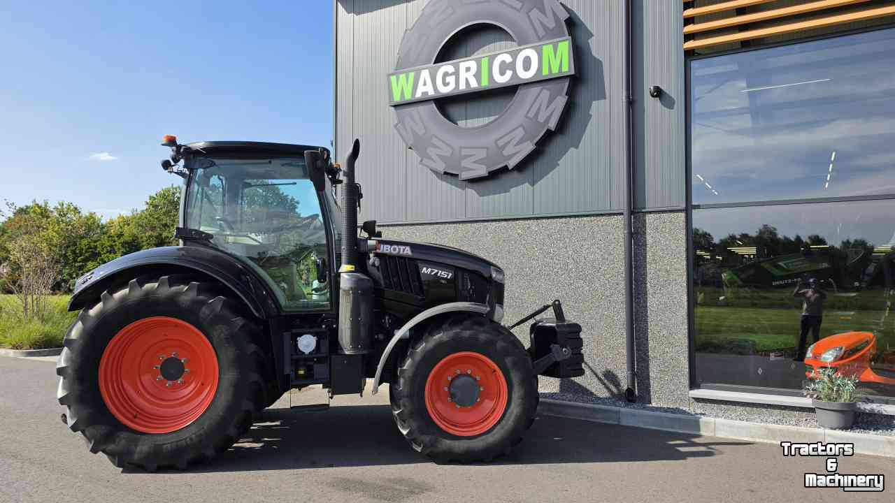 Tracteur Kubota M7151 KVT Black