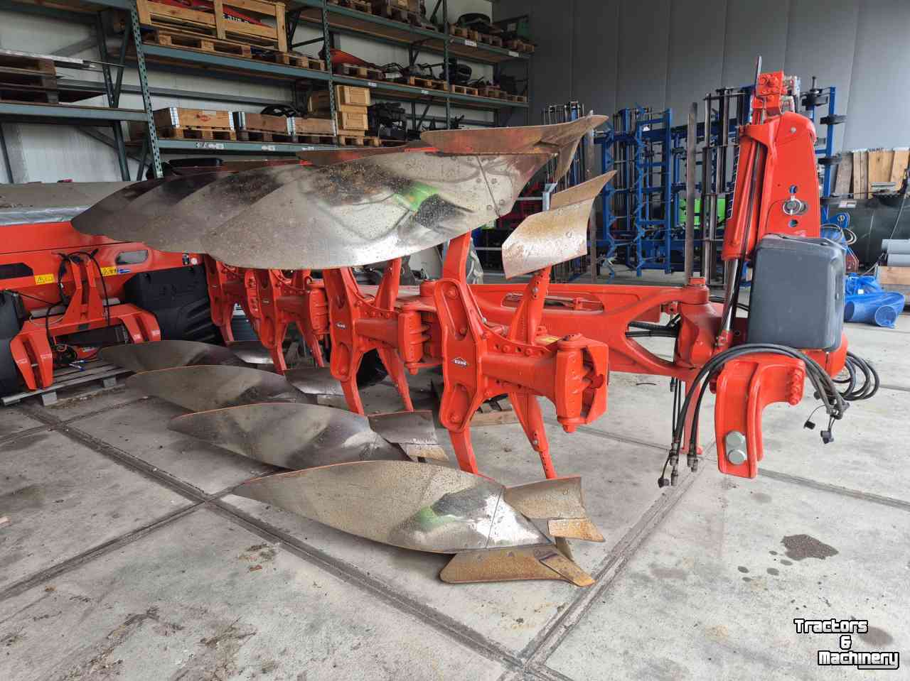 Charrues Kuhn Vari-Master L 4E On-Land ploeg