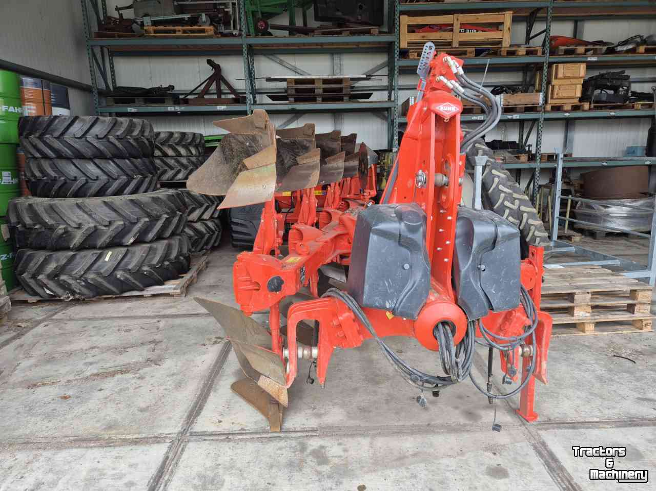 Charrues Kuhn Vari-Master L 4E On-Land ploeg