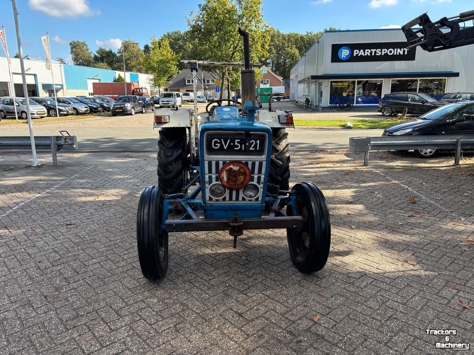Tracteur Ford 3000