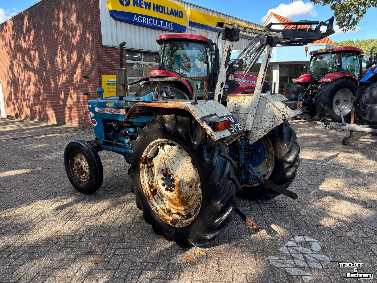 Tracteur Ford 3000