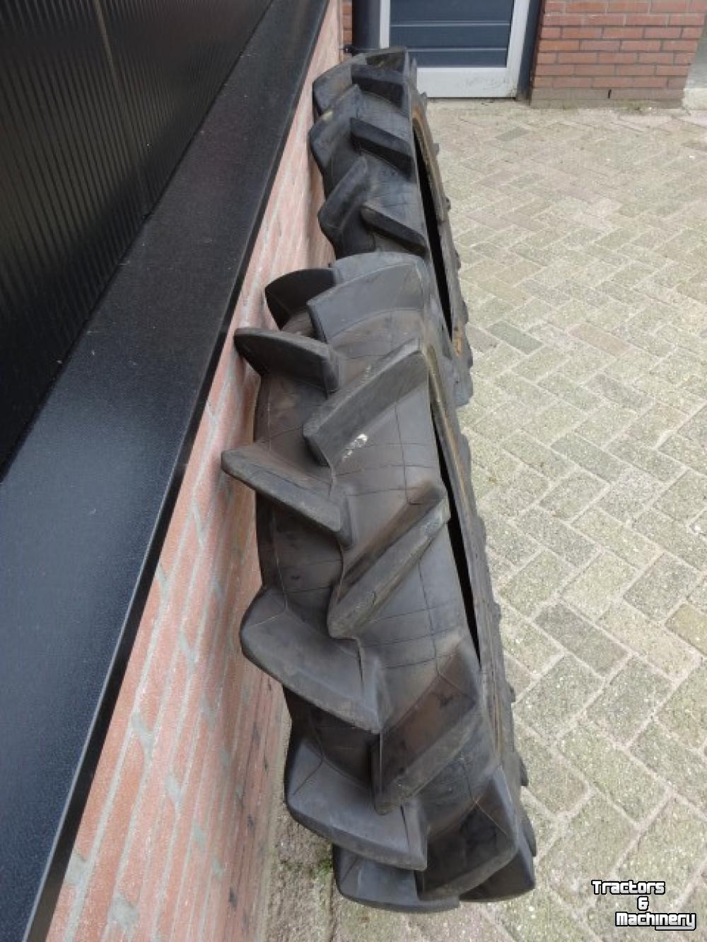 Roues, Pneus, Jantes, Barillets Jumelage Bridgestone set banden 8.3/8-24