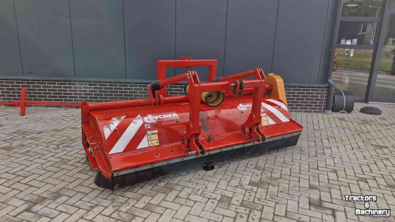 Rotobroyeur Ducker UM 27