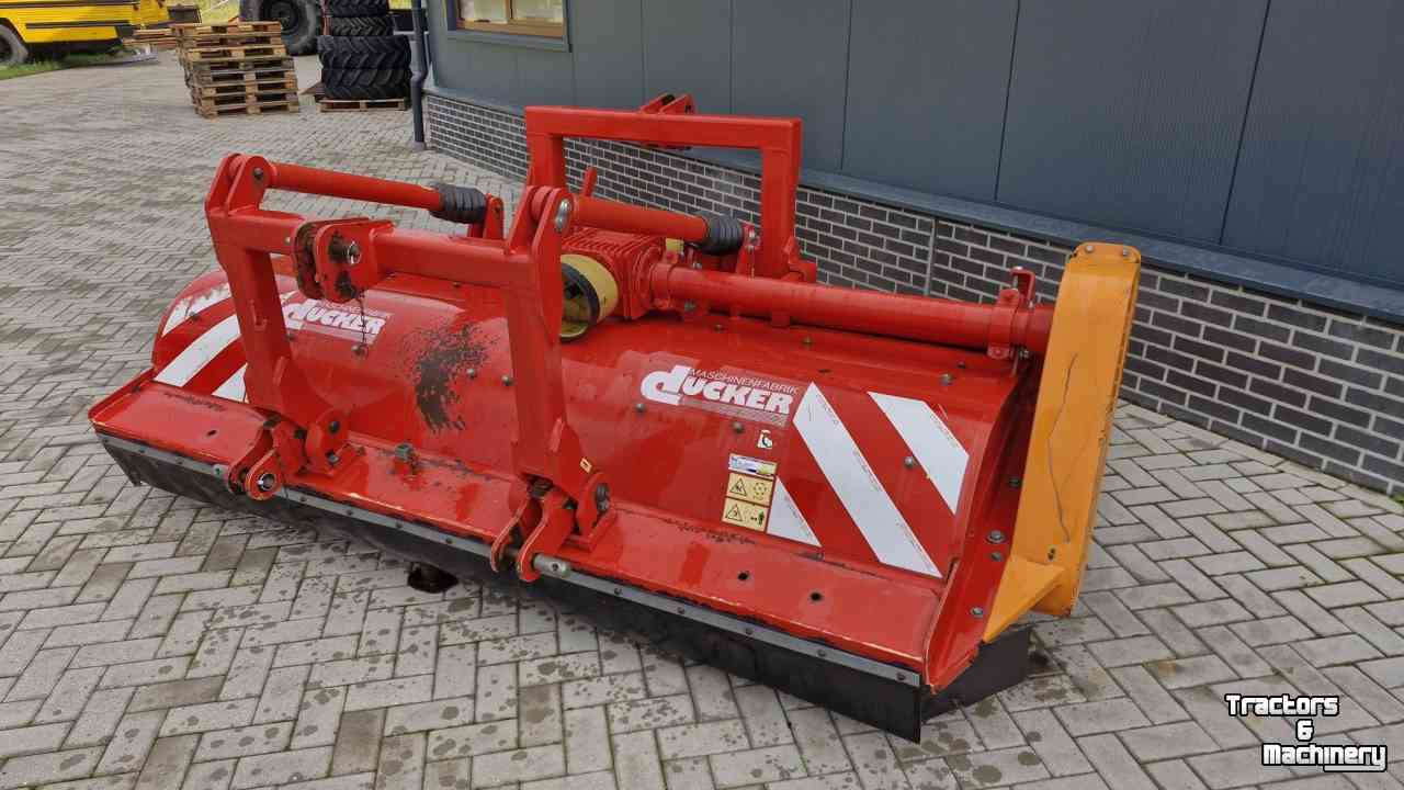 Rotobroyeur Ducker UM 27