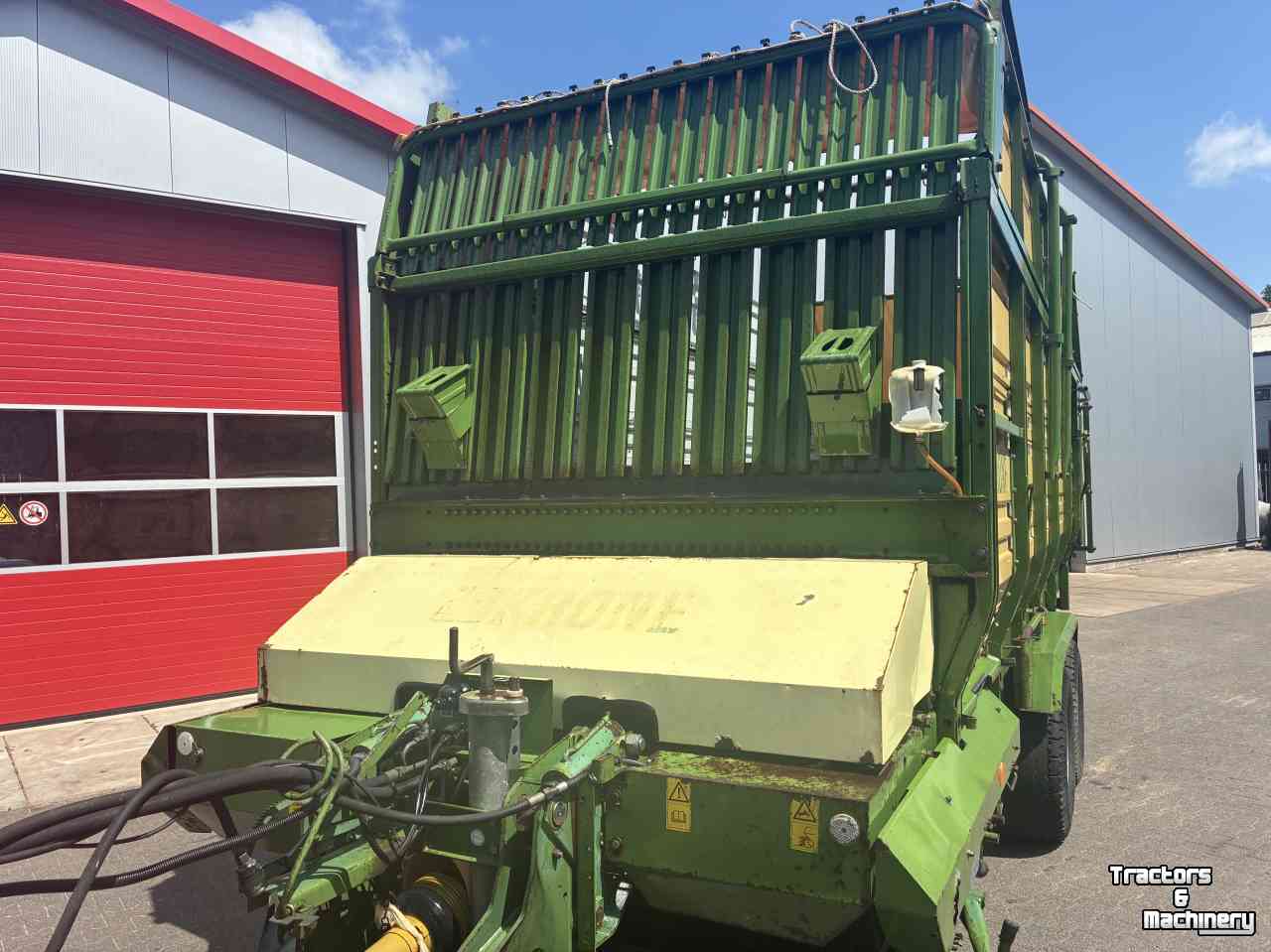Autochargeuse Krone Titan R/48 GL  Mooi voor stalvoeren