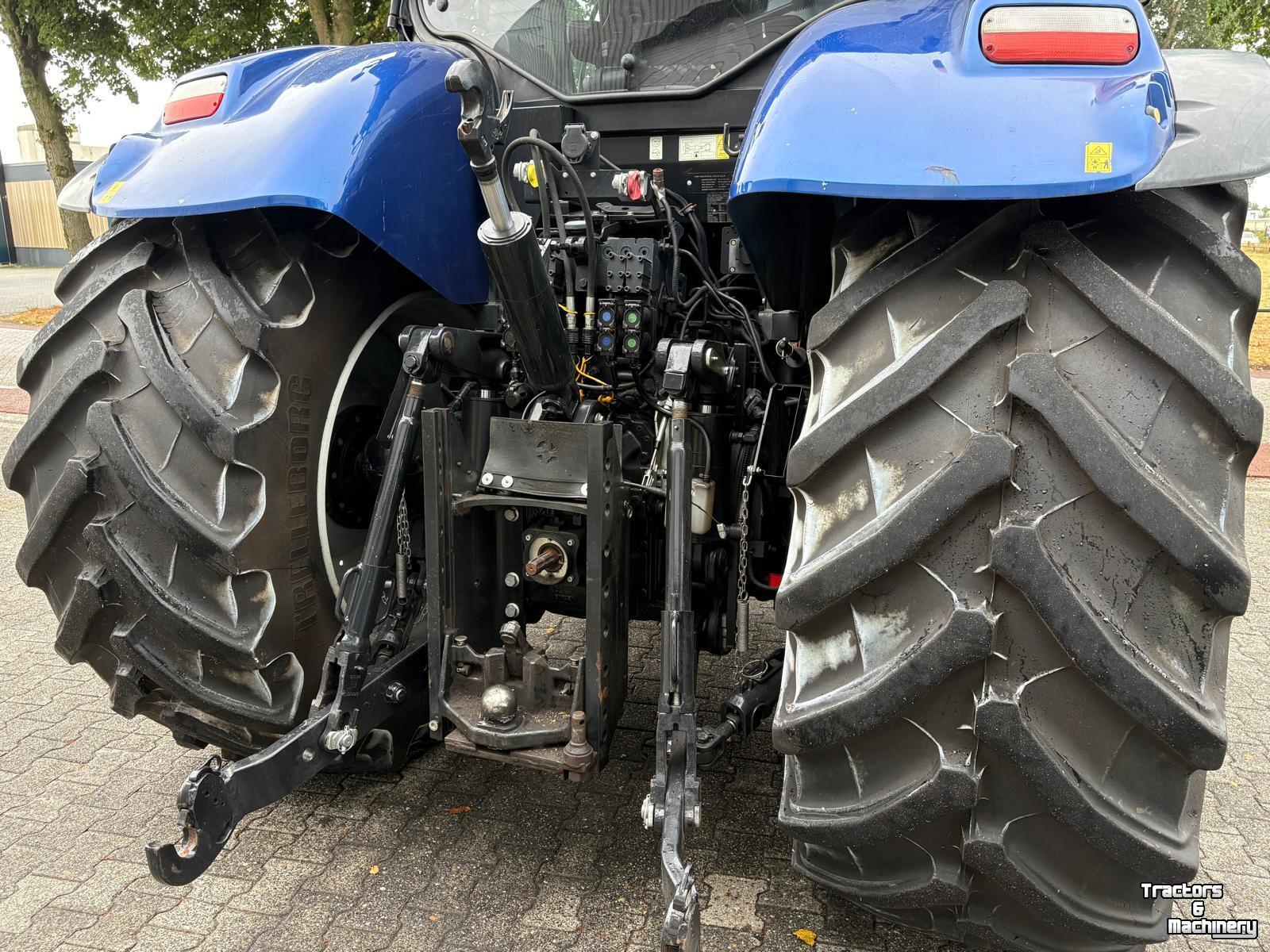 Tracteur New Holland Blue Power