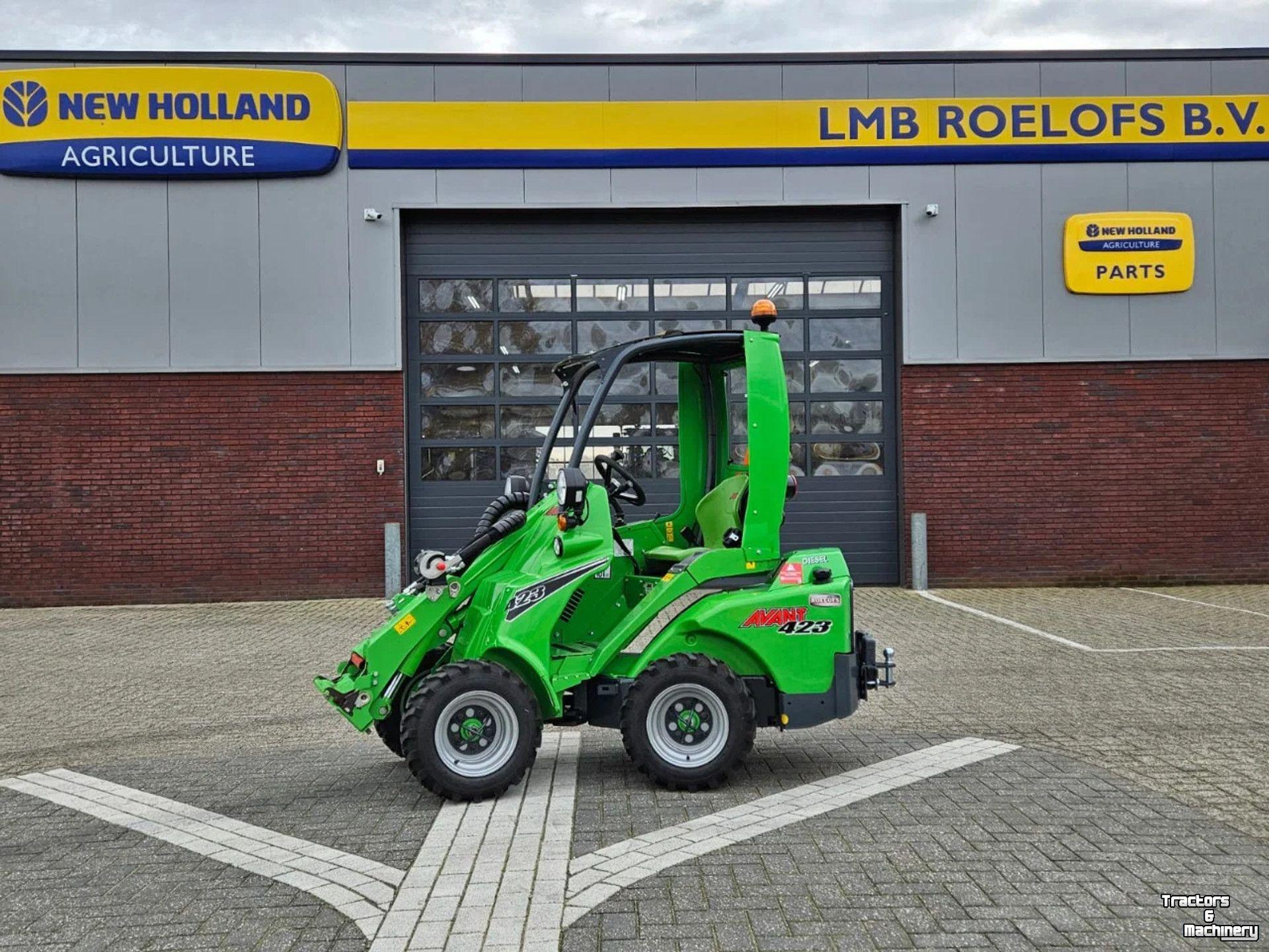 Chargeuse sur pneus Avant 423 mini-shovel