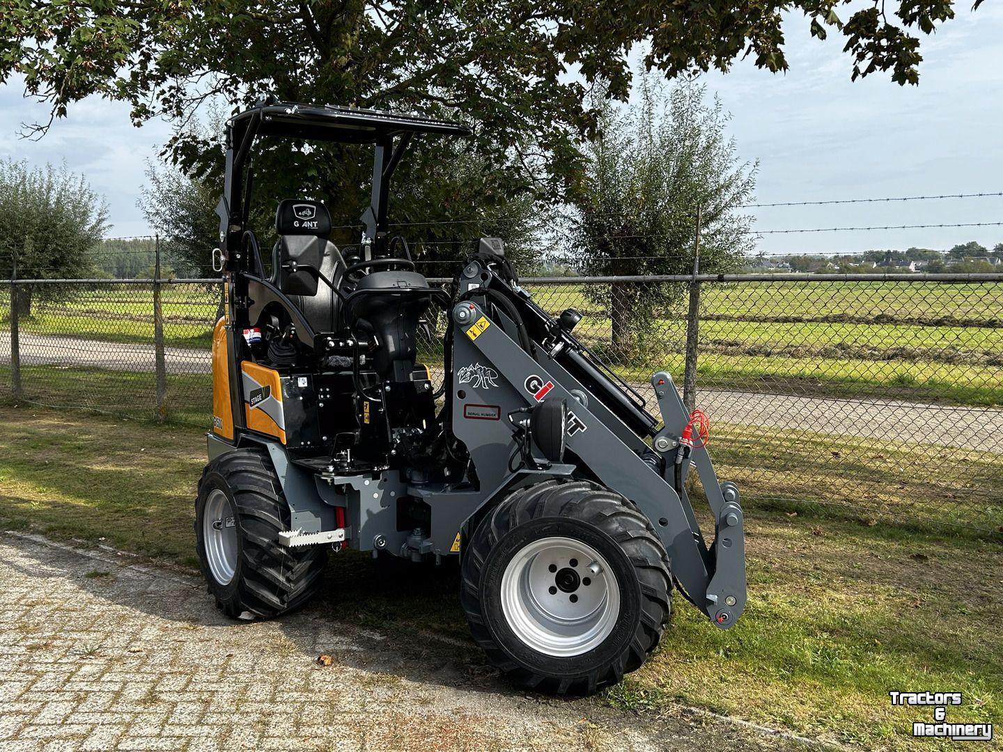 Chargeuse sur pneus Giant G1500