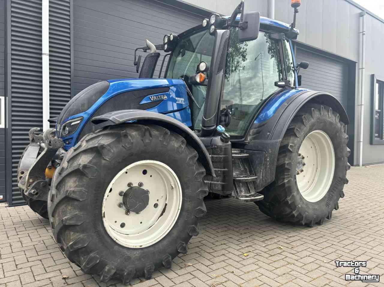 Tracteur Valtra N174 Versu