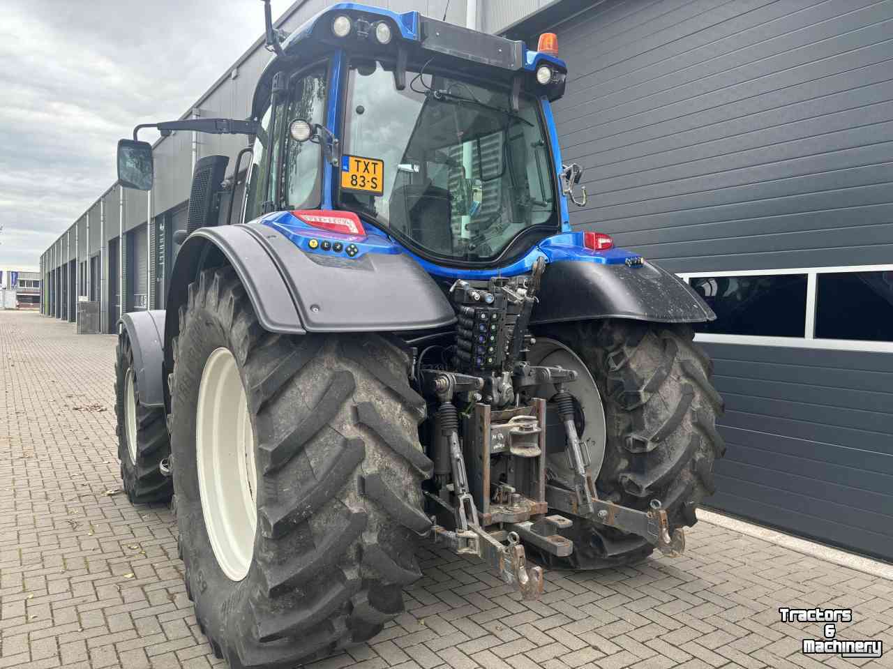 Tracteur Valtra N174 Versu