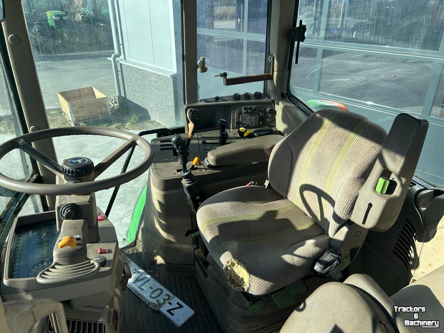 Tracteur John Deere 6230