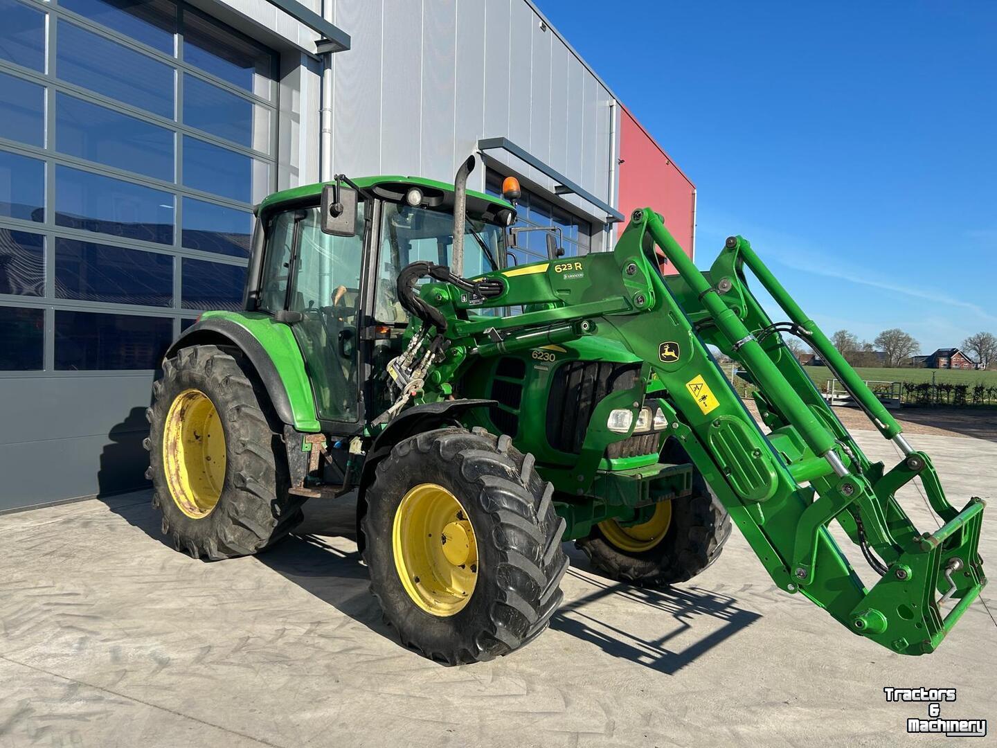 Tracteur John Deere 6230