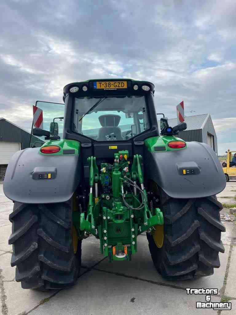 Tracteur John Deere 6M 185