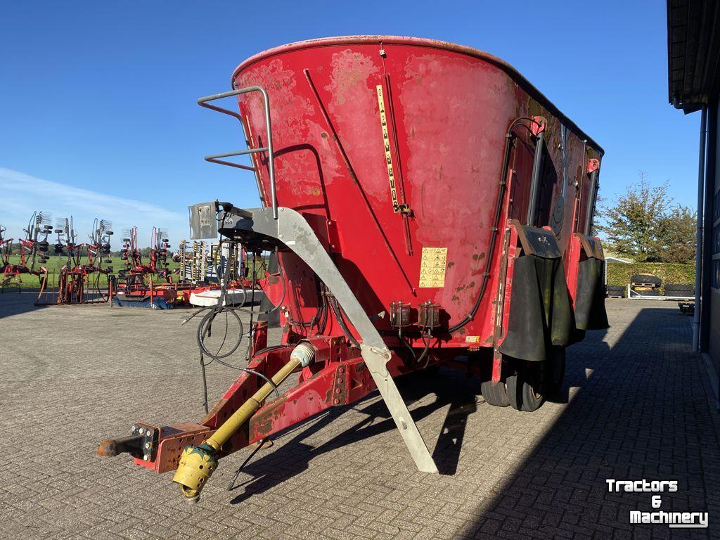 Mélangeuse Peecon VMW 320 voermengwagen