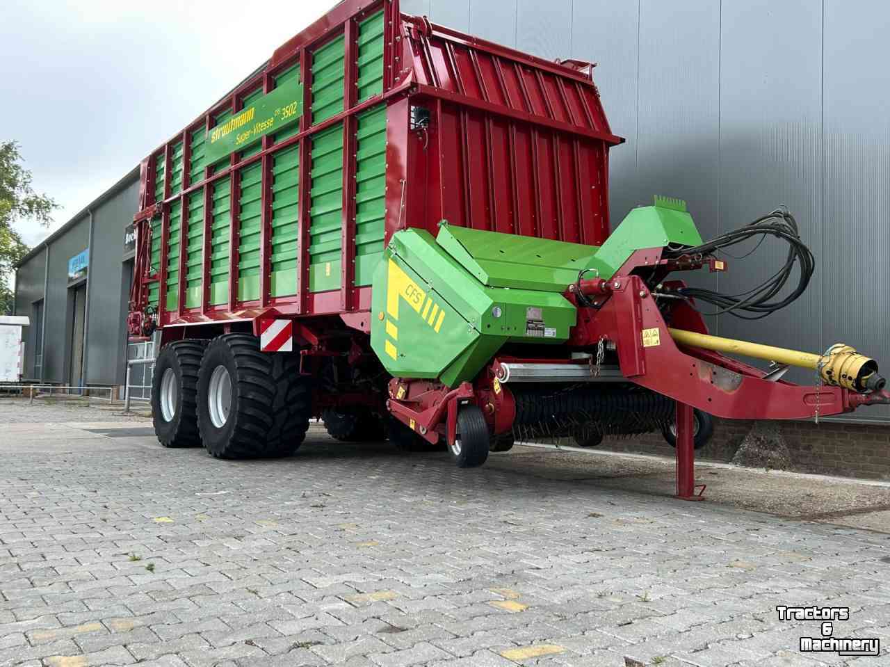 Autochargeuse Strautmann Super Vitesse CFS 3502  ( Verkocht )